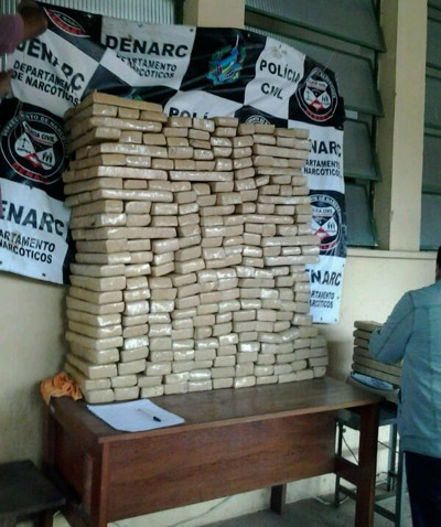 Denarc apreende 260 quilos de maconha em veículo