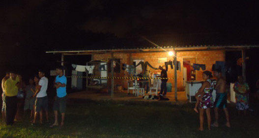 Homem é morto pelo marido da ex-esposa