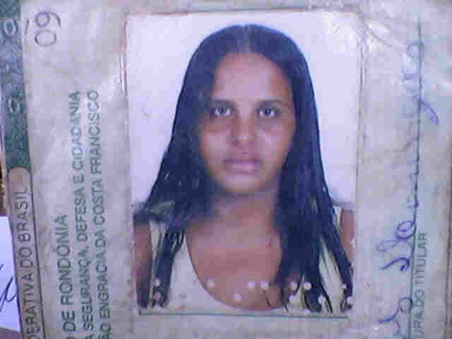 MULHER É MORTA PELO MARIDO NA FRENTE DOS FILHOS