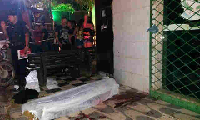 Adolescente é morto em frente de boate em Porto Velho