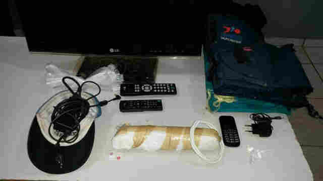 Foragido preso com dinamite e colete