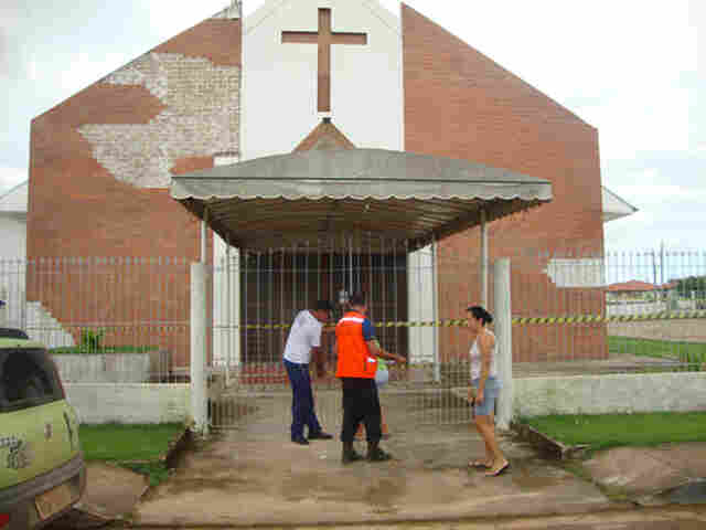 Defesa Civil Municipal interdita igreja em Nova Mutum Paraná