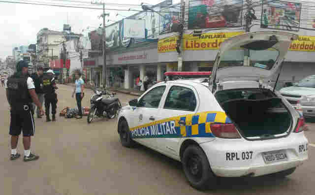 Acidente deixa motociclista ferida