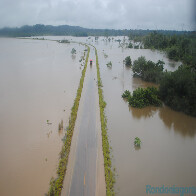 Depois de sobrevoo, governador anuncia medidas para atender cidades isoladas