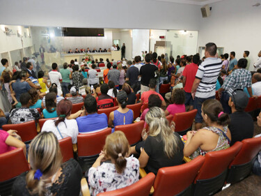 Deputados e população debatem e apontam solução para os atingidos pela enchente do Madeira