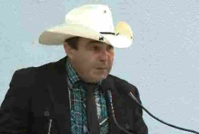 MESMO CHORANDO, ADRIANO BOIADEIRO FICA SEM MANDATO POR SEIS MESES