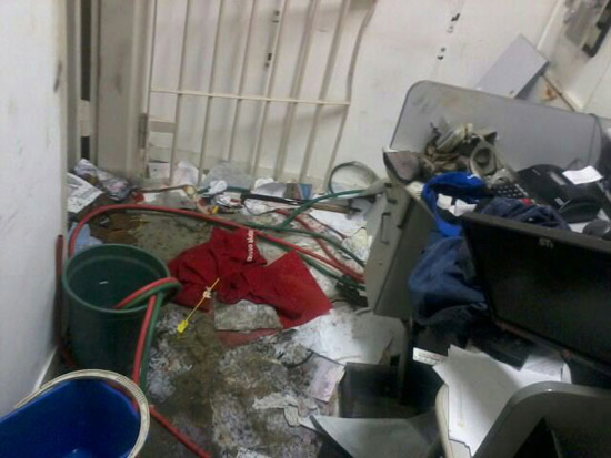 Bando leva dinheiro e armas do Bradesco