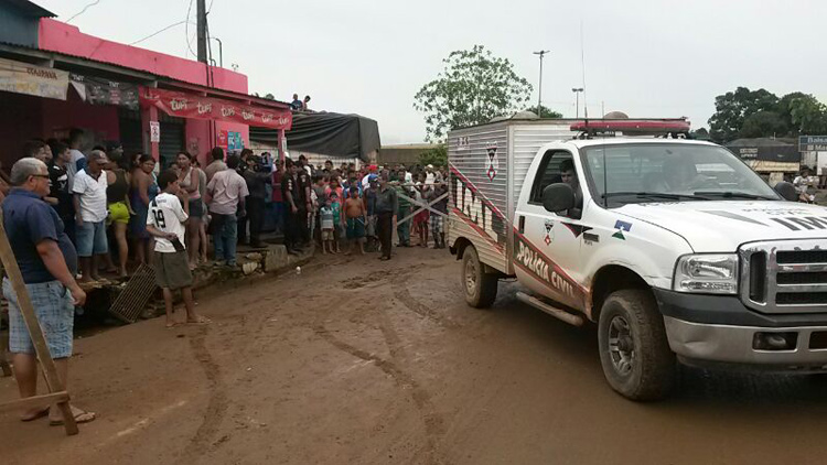 Homem morto em comércio da Zona Norte