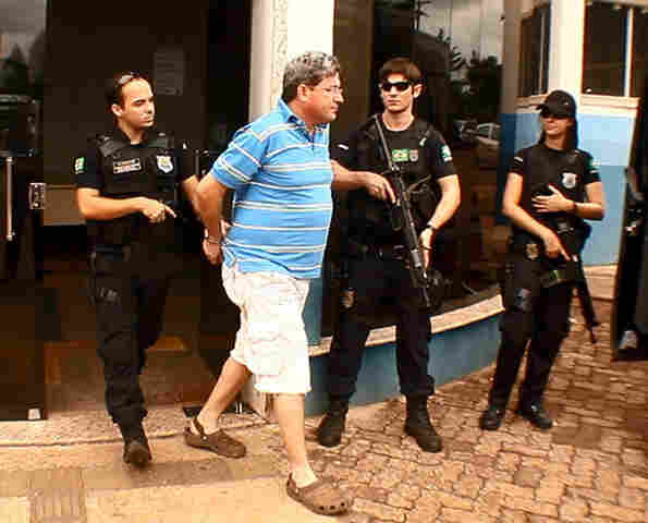 EX-SECRETÁRIO PRESO EM 2012 DEVE PERMANECER LONGE DE PRÉDIOS DA PREFEITURA, MAS É OBRIGADO A TRABALHAR NO ESTADO