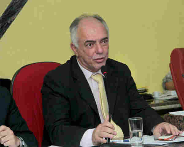 COM 14 VOTOS, CÂMARA ARQUIVA DENÚNCIAS CONTRA NAZIF; CONFIRA VOTAÇÃO