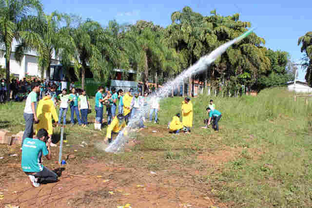 IFRO realiza projeto de construção e lançamento de foguetes