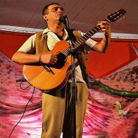 Sandro Bacelar inicia projeto solo nesta quinta