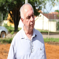 Prefeitura nega exoneração do irmão do prefeito