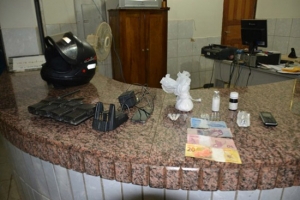 PM prende dupla com drogas, anabolizantes e Rádios HT