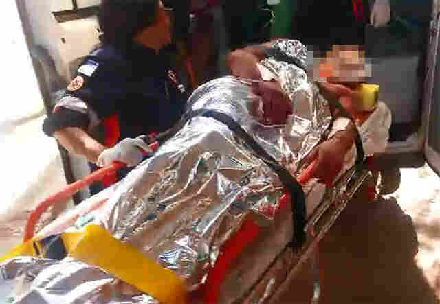 Mulher tenta matar companheiro a golpes de faca