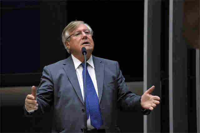 Amir Lando pede ao Governo que entre no STF com mandado de segurança contra a União