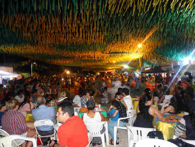 Moradores realizam arraial no Santa Barbara em Porto Velho