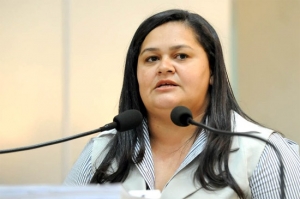 Justiça Federal recebe ação de improbidade contra "Ana da 8" por negociação do mandato