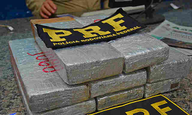 Jovem de 19 anos preso com 10 quilos de maconha