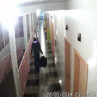 FAMÍLIA DESCONFIA QUE MOTOBOY LEVOU BEBÊ NICOLAS NAITZ DE MATERNIDADE; VÍDEO MOSTRA SUSPEITO EM HOSPITAL