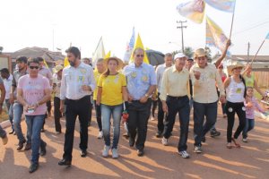 Caminhada pela reeleição de Confúcio Moura registra novas adesões em Pimenta Bueno