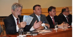 Presidente do TRE desafia candidatos em ato cívico pela Ética na Política