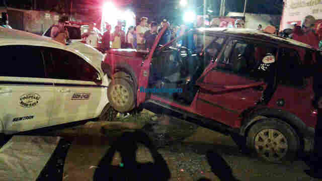 GRAVE ACIDENTE ENTRE DOIS CARROS DEIXA VÍTIMAS PRESAS NAS FERRAGENS