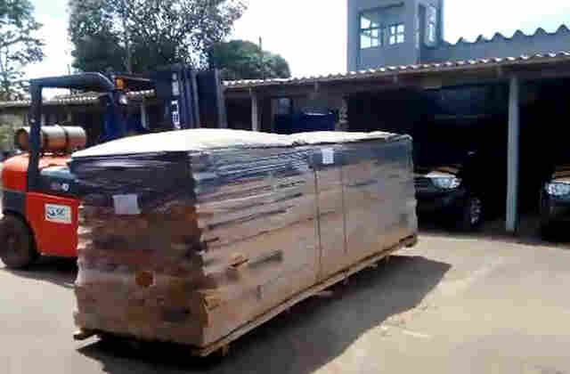 Vídeo: PF apreende mais de 700 quilos de cocaína em porto da Capital