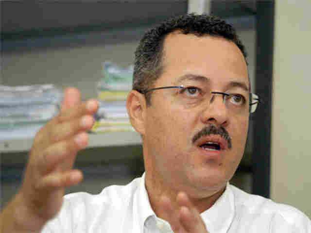 CONSELHEIRO SUBSTITUTO DETERMINA RETORNO DE AUTOS E CONTAS DE ROBERTO NÃO SERÃO JULGADAS