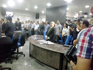 COMEÇA SESSÃO DA CÂMARA QUE ANALISA DENÚNCIAS CONTRA MAURO
