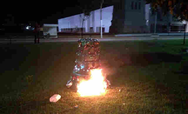 "Pneus de Natal" da Capital são incendiados