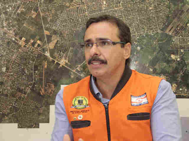 NÍVEL DO MADEIRA SOBE 2 METROS ACIMA DO NÍVEL NORMAL EM ABUNÃ E MOBILIZA EQUIPES DA DEFESA CIVIL