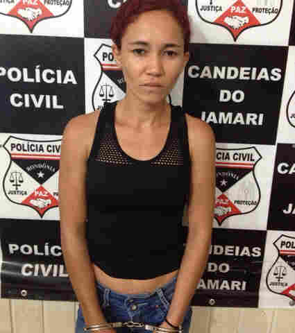 MULHER CONFESSA TER MATADO O FILHO DE DEZ MESES PORQUE &#34;VIVIA PRESA&#34; E TINHA QUE CUIDAR DA CRIANÇA