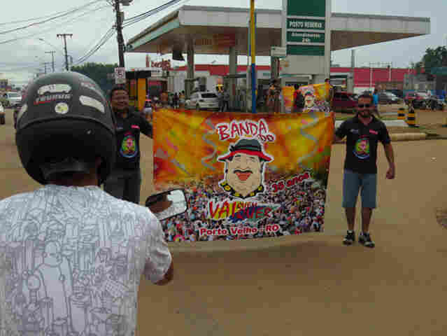 Com Pit Stop, Banda do Vai Quem Quer agita Zona Sul