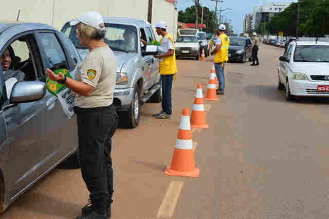 Prefeitura realiza campanha para garantir mais segurança no trânsito durante Carnaval