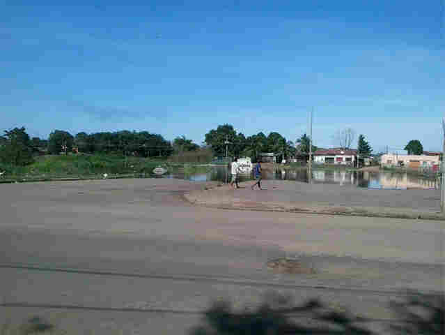 Em Porto Velho, águas do Madeira mais próximas da Rogério Weber