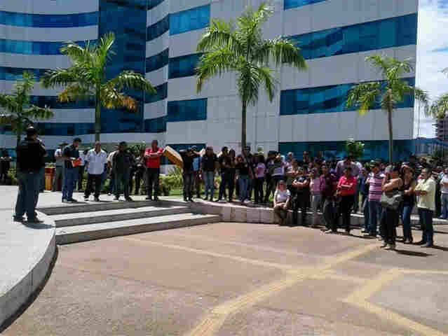 Sindicatos estaduais sinalizam deflagração de greve nos próximos dias; Governo diz estar aberto