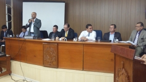 Governo explica a sindicalistas que está no limite da LRF