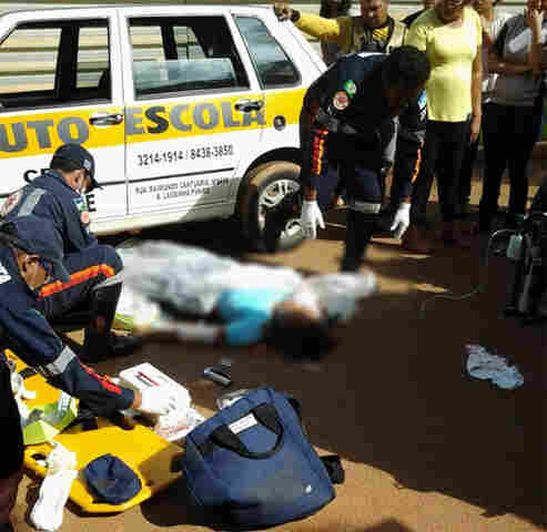 Mulher morre durante aula de autoescola