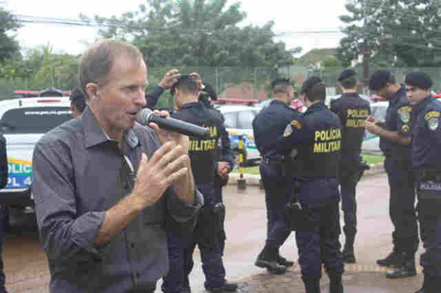 Governo tenta esvaziar movimento, mas servidores lotam o CPA