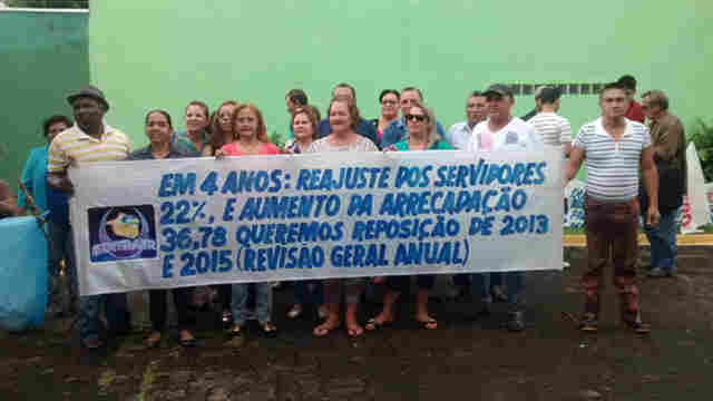 No segundo dia de manifesto, servidores repudiam Governo