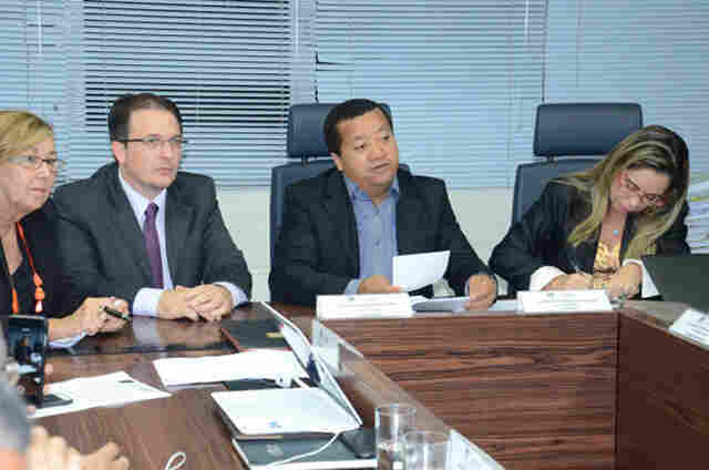 Manoel Neri retorna ao comando do Conselho Federal de Enfermagem