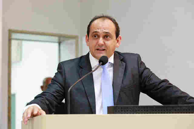 Deputado Laerte Gomes solicita asfaltamento da RO-492