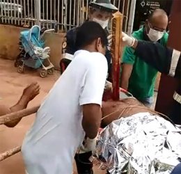 Vídeo mostra jovem chegando ao Pronto Socorro com pedaço de madeira na garganta
