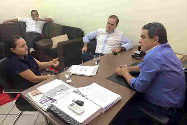 Aélcio da TV dá apoio a pessoas com autismo