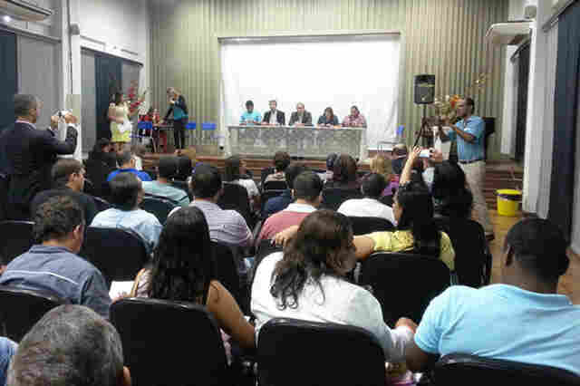 Negociações com o Governo não avançam e trabalhadores em educação podem entrar em greve