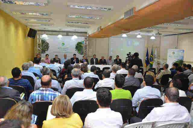 Lideranças políticas, sindicais e empresários prestigiam a segunda fase do programa O Futuro da Minha Cidade