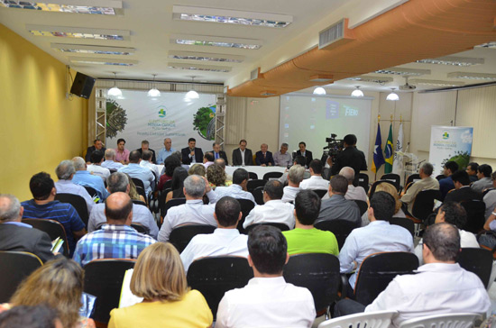 Lideranças políticas, sindicais e empresários prestigiam a segunda fase do programa O Futuro da Minha Cidade