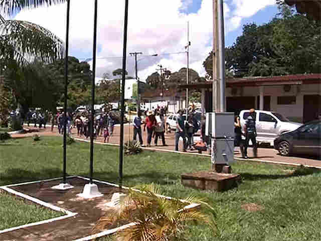 Produtores de assentamento revoltados com proibição que impede manejos