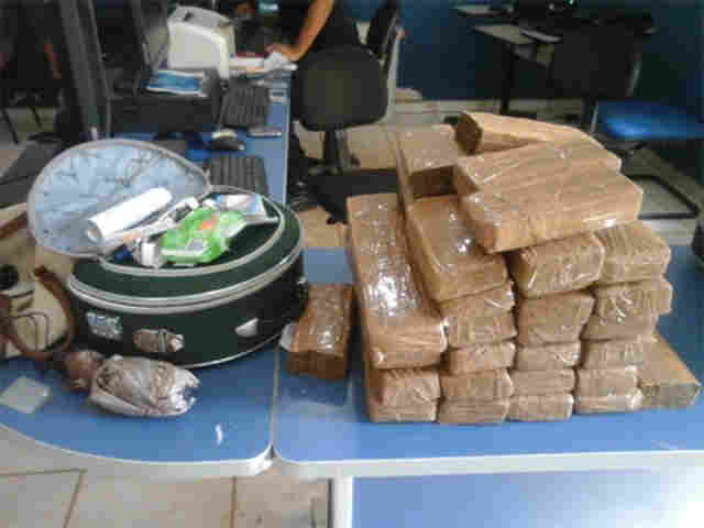 PM PRENDE MULHER COM 34 QUILOS DE MACONHA EM VILHENA